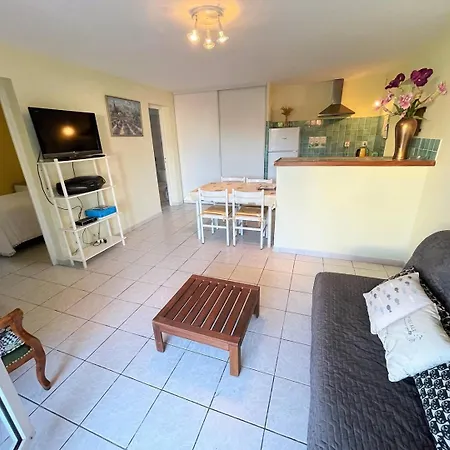Bas De Proche De Toute Commodites * Saint-Mandrier-sur-Mer